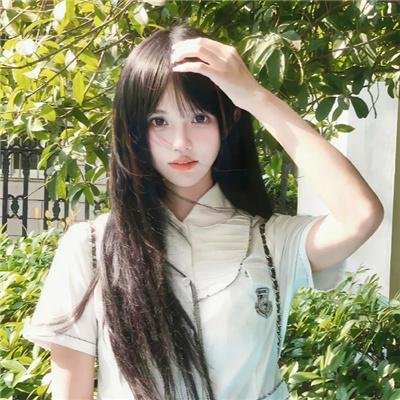 裸男孩
